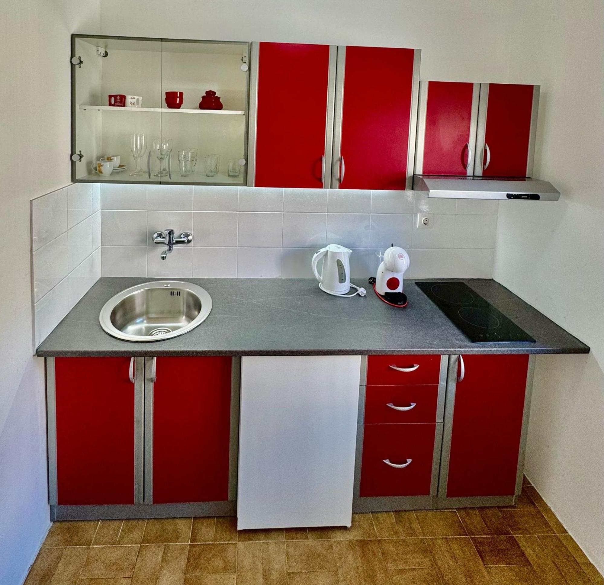 Kablar'S Sunny Suites Дубровник Екстериор снимка